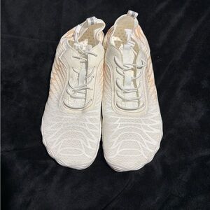 Unbranded Stylish Cream and Orange Barefoot Sneakers Size 12(Similar to Lorax)